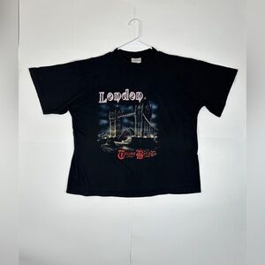 Vintage 1990s Tower Bridge London Art T-Shirt Men’s Size XL Black Graphic Tee